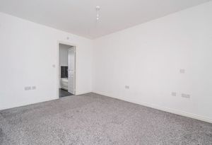 Bedroom- click for photo gallery